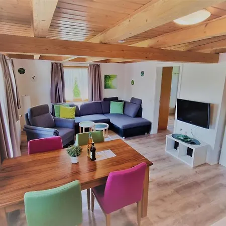 Apartment #5 Mit Balkon - Zentrale Dennoch Ruhige Lage Mit Terrasse - Stadtbus Vor Der Tuer!