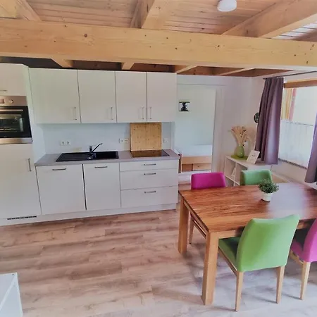 #5 Mit Balkon - Zentrale Dennoch Ruhige Lage Mit Terrasse - Stadtbus Vor Der Tuer! Appartement