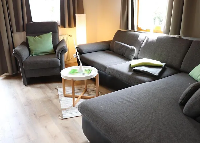 #5 Mit Balkon - Zentrale Dennoch Ruhige Lage Mit Terrasse - Stadtbus Vor Der Tuer! *