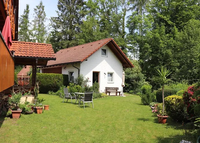 Appartement #5 Mit Balkon - Zentrale Dennoch Ruhige Lage Mit Terrasse - Stadtbus Vor Der Tuer! *