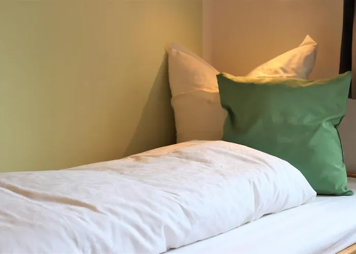 Appartement #5 Mit Balkon - Zentrale Dennoch Ruhige Lage Mit Terrasse - Stadtbus Vor Der Tuer!
